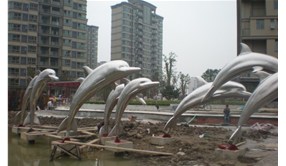 不銹鋼雕塑的安裝方式以及注意事項(xiàng)